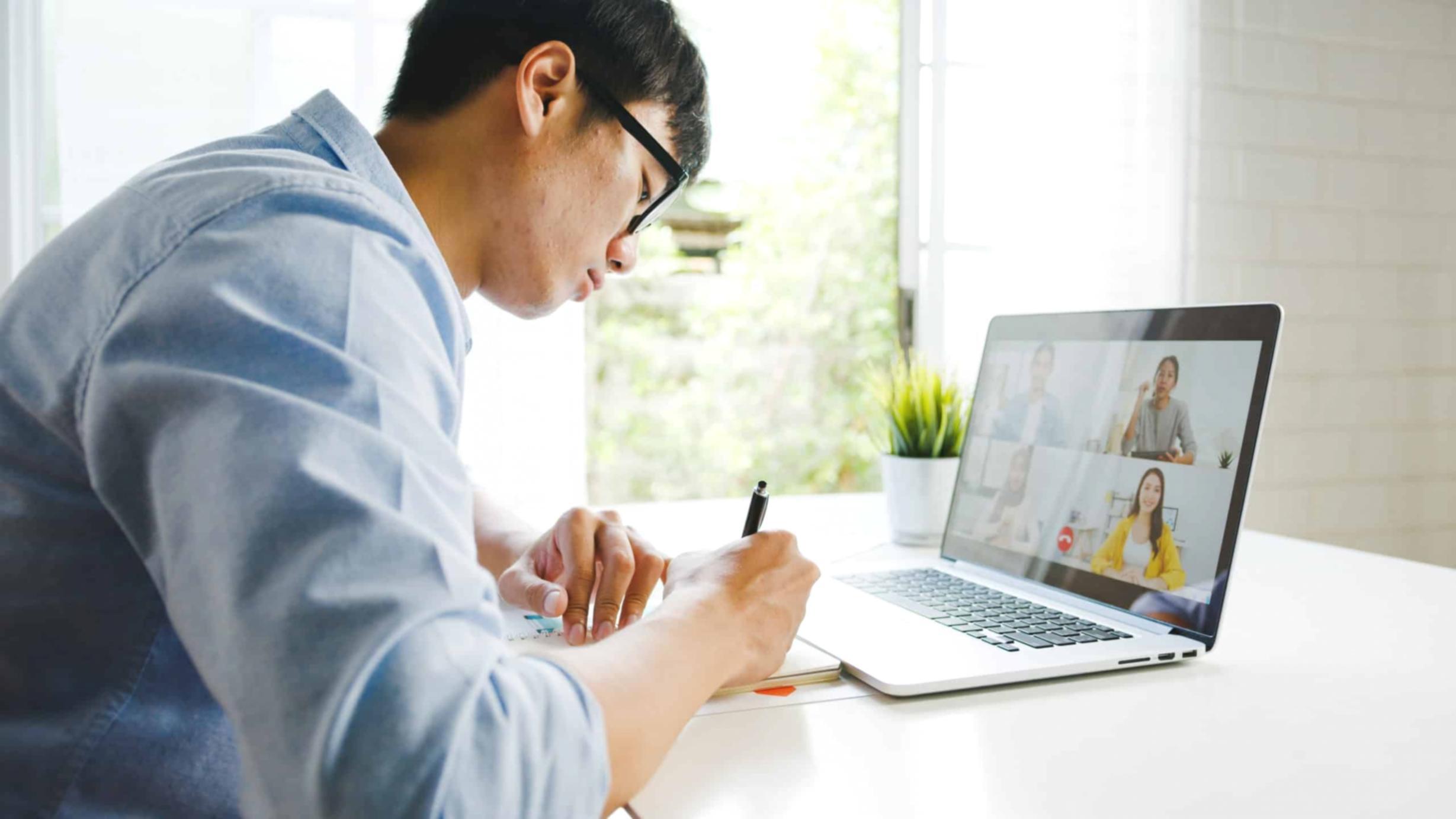 Live-Session im juristischen Online-Kurs bei Eiralux